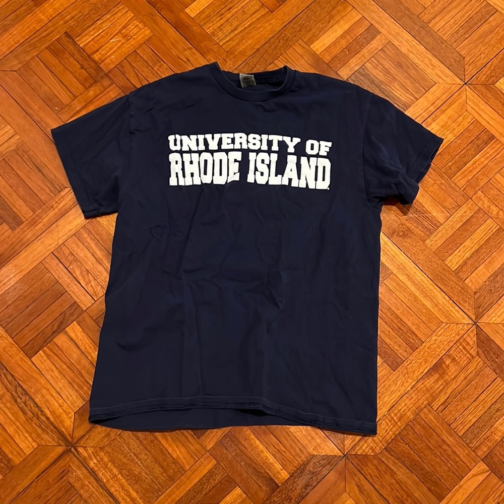 UNIVERSITY OF RHODE ISLAND T-SHIRT